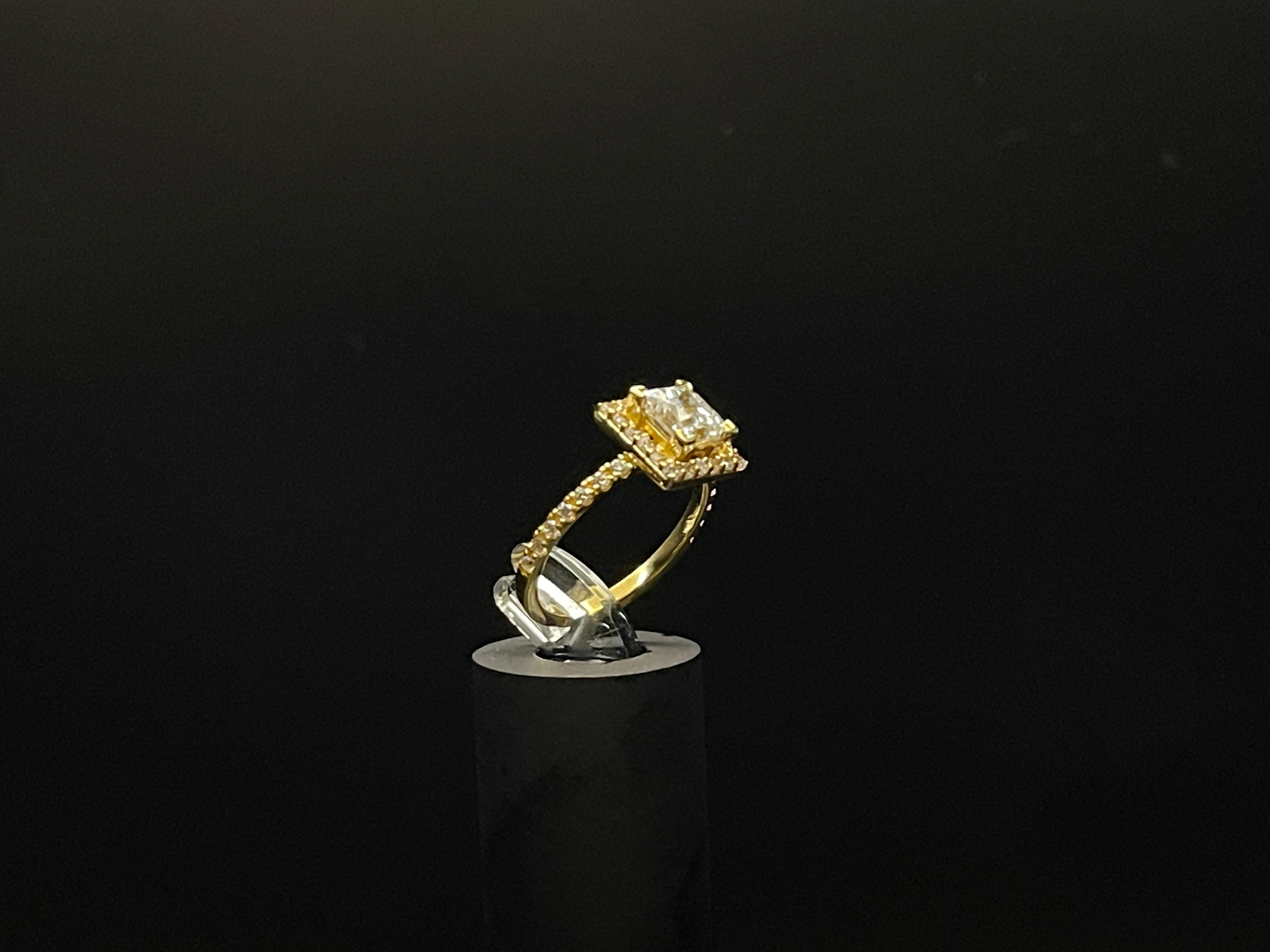 La Princesse Engagement Ring (Lab Diamond)